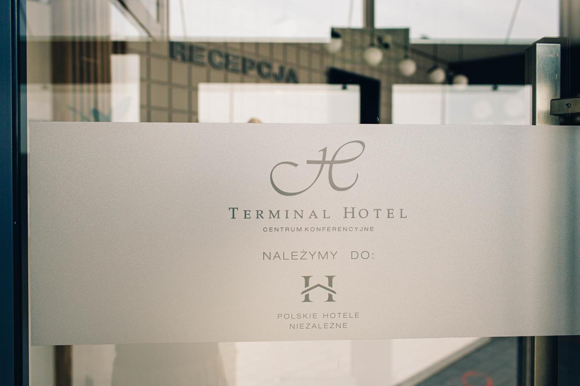 Terminal Hotel Wrocław Exteriör bild