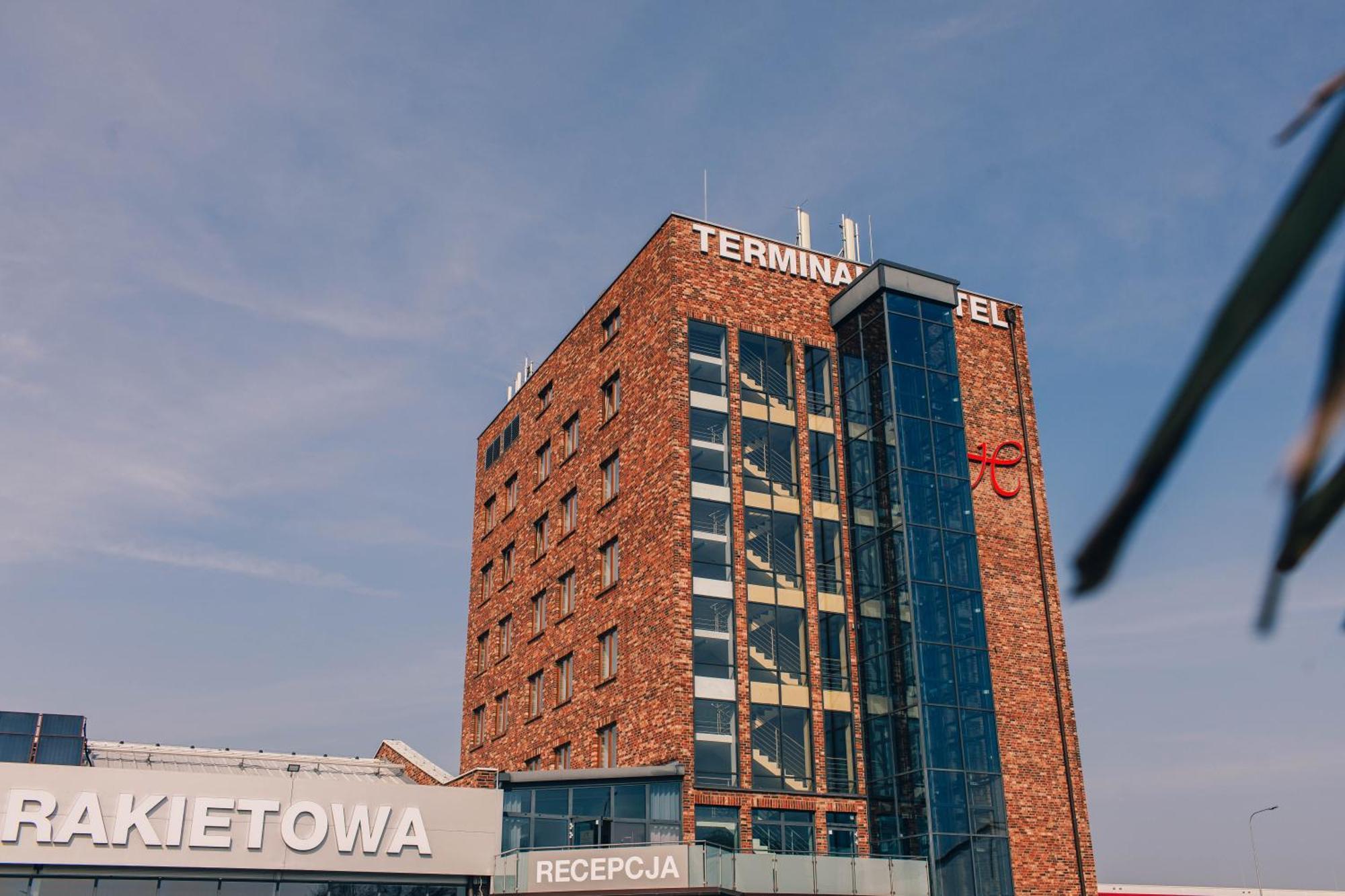 Terminal Hotel Wrocław Exteriör bild